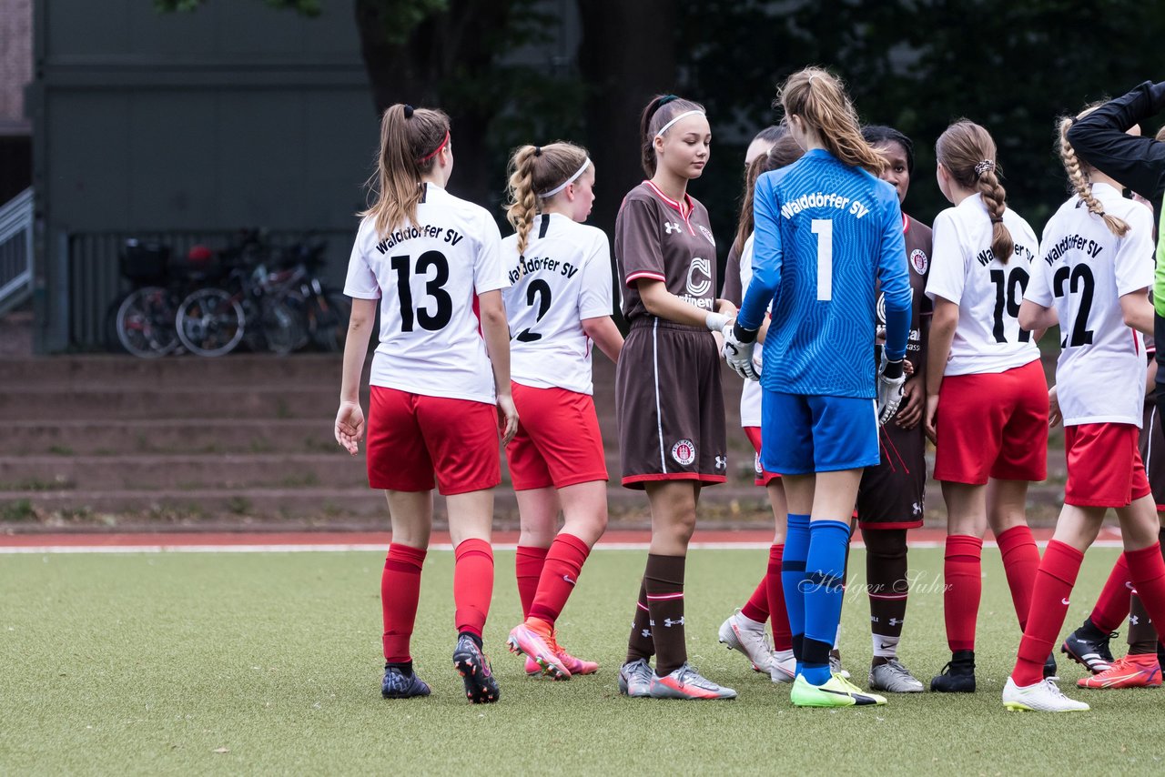 Bild 359 - wBJ Walddoerfer - St. Pauli : Ergebnis: 6:0